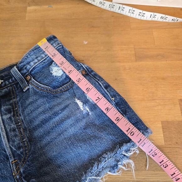 Levi’s 501 Dark Wash Jean Short – Worn-In Wash / Raw Hem, Size 25 - Picture 10 of 12